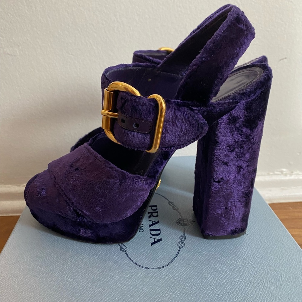 PRADA - Purple Velvet platforms with brass buckle - Picture 2 of 9